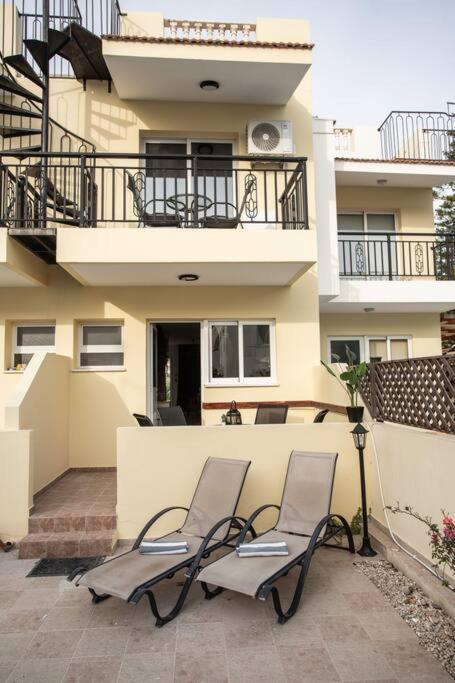 Ferienhaus Estea - Olympia's Skyview Townhouse With A Pool *